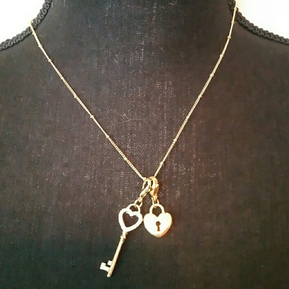 Lock & Key Necklace - Picture 2 of 2